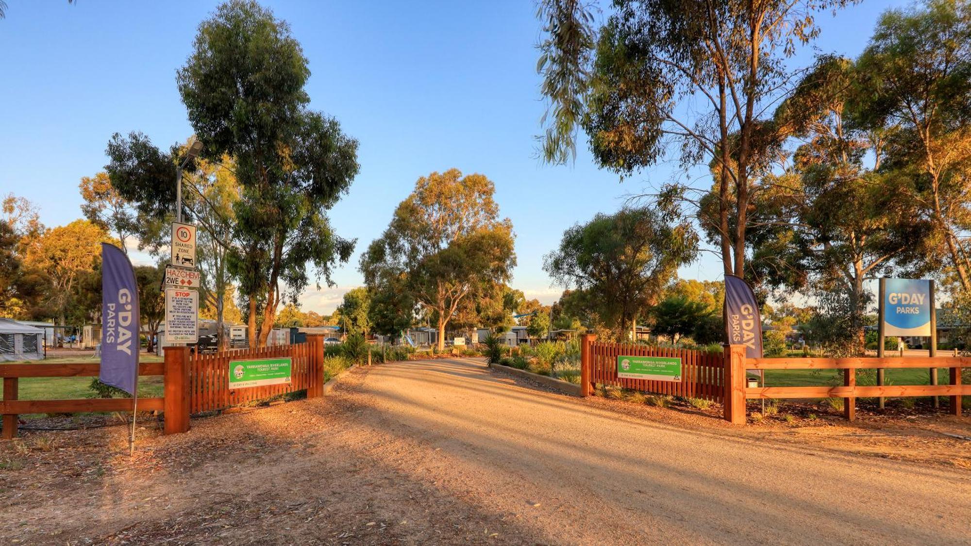 Yarrawonga Riverlands Tourist Park Экстерьер фото