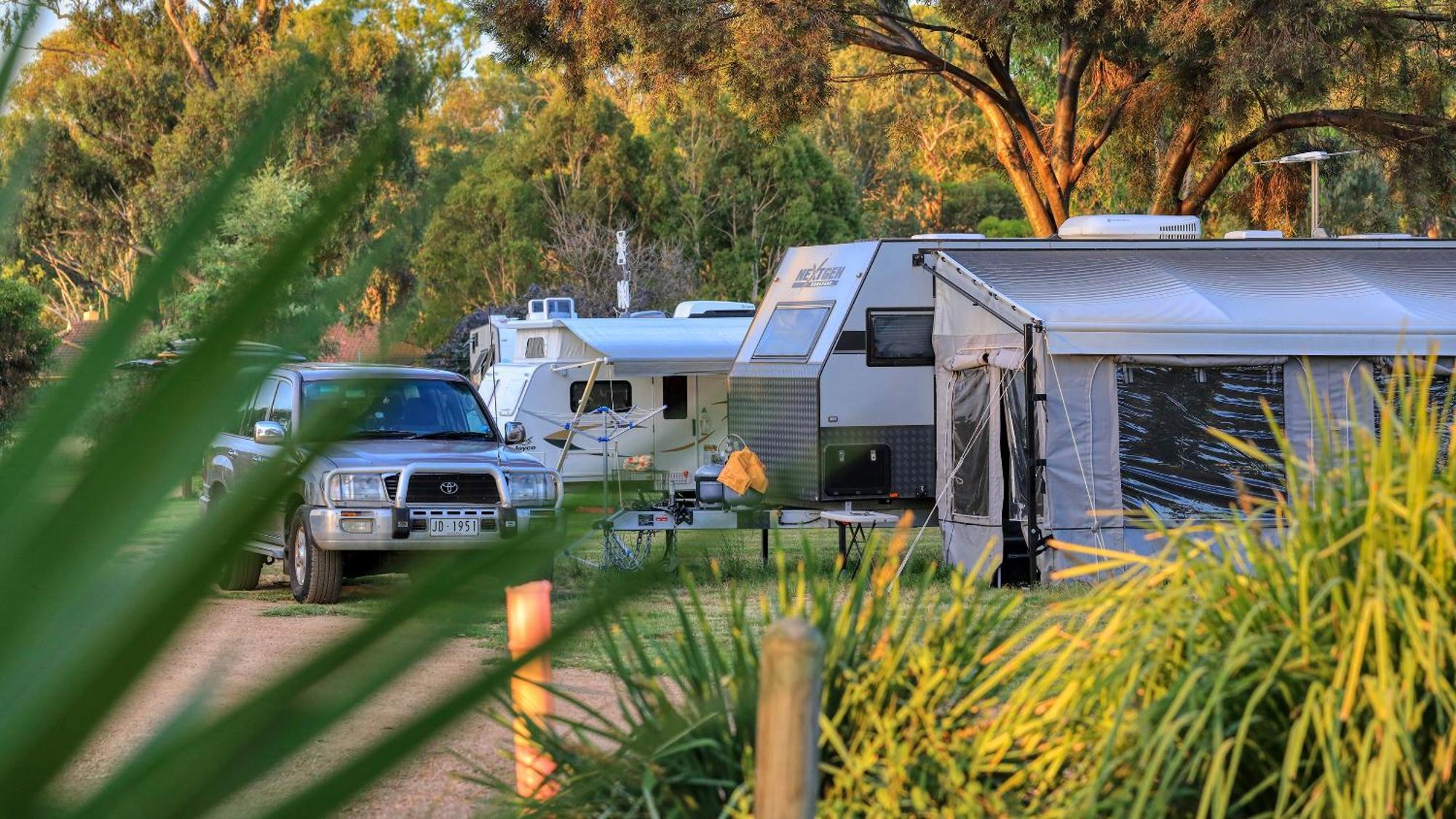 Yarrawonga Riverlands Tourist Park Номер фото