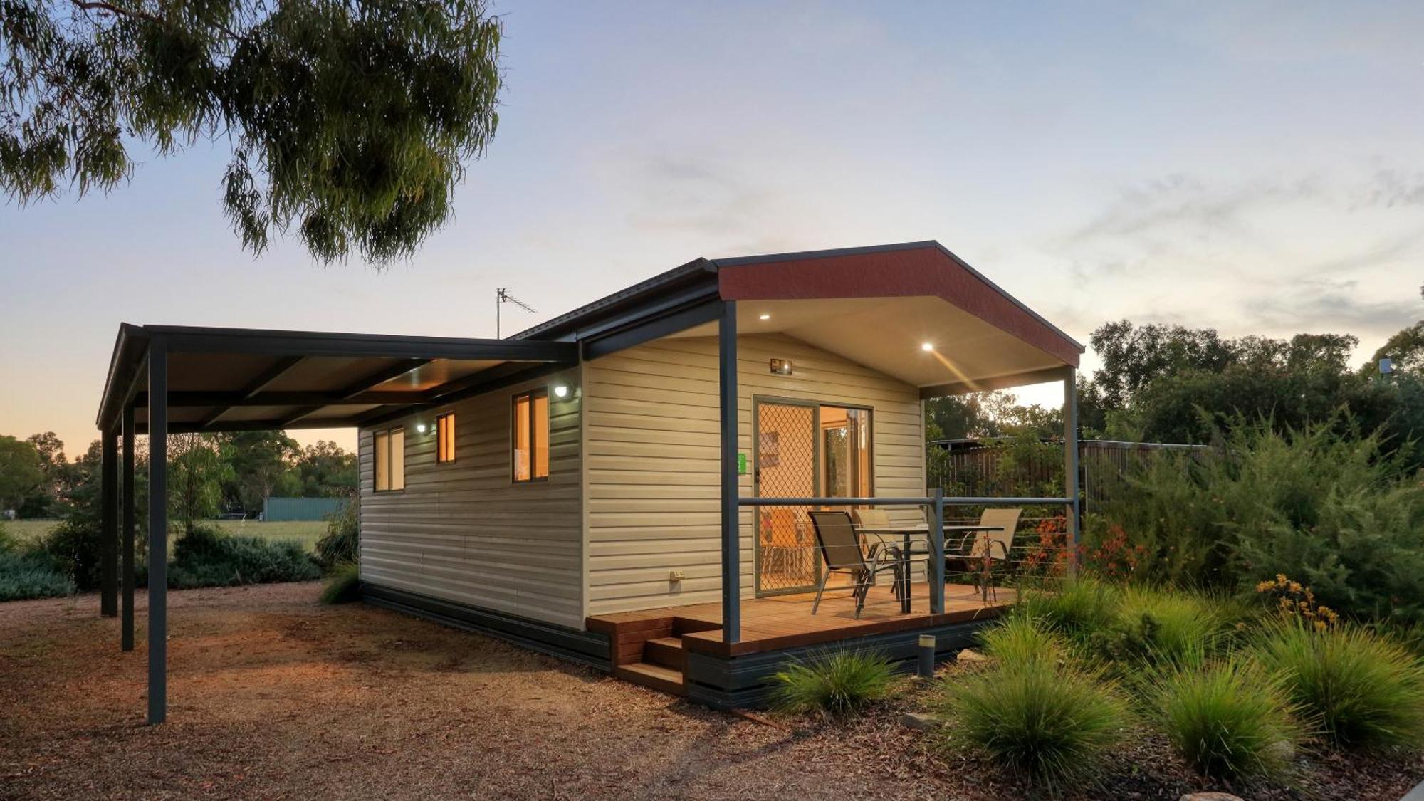 Yarrawonga Riverlands Tourist Park Экстерьер фото