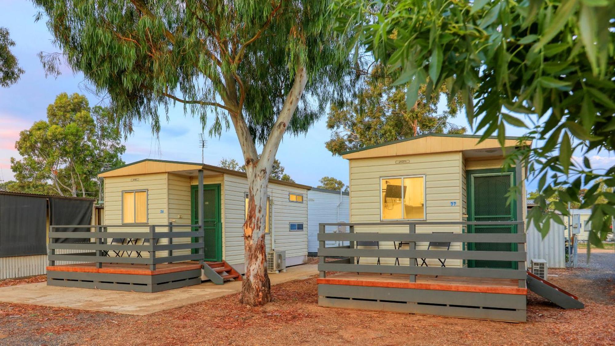 Yarrawonga Riverlands Tourist Park Экстерьер фото
